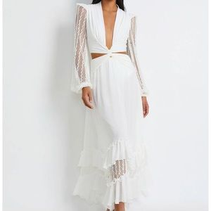PatBo white dress size Medium new only worn once perfect condition